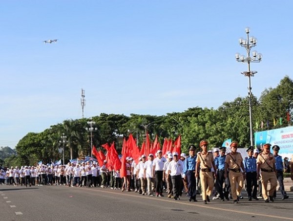 Đi bộ kêu gọi “ Đã uống rượu, bia - Không lái xe”