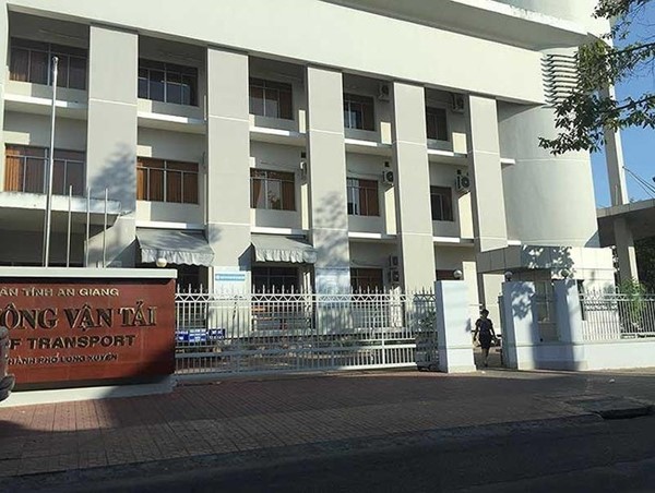 Kỷ luật Phó chánh Thanh tra Sở GTVT An Giang vì xin bỏ qua xe vi phạm