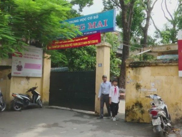 Trường học xây xong chưa có đường vào