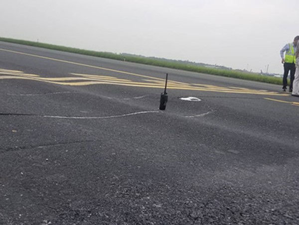 Sân bay Nội Bài xin đóng cửa đường băng S3 để sửa chữa khẩn cấp