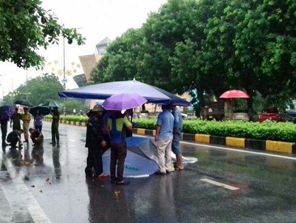 2 phụ nữ bị taxi tông thương vong trong lúc đi tập thể dục buổi sáng