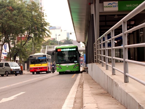 Hà Nội thêm làn ưu tiên cho xe buýt tại nhiều trục đường chính