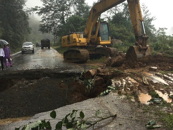 Xuất hiện "hố tử thần" trên đường tỉnh 135 tại Lai Châu