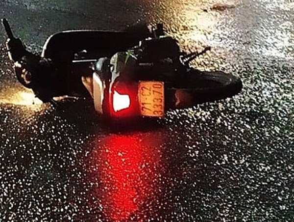 Truy tìm tài xế điều khiển ô tô cán chết người rồi bỏ chạy