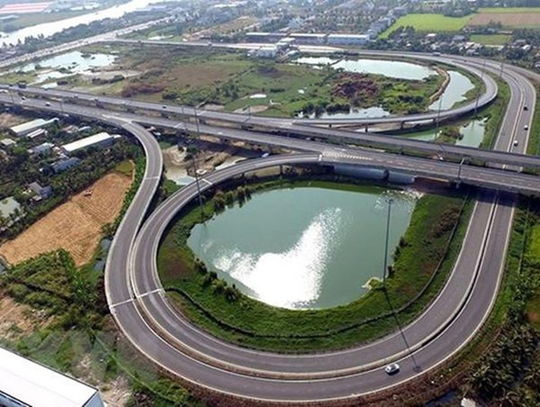 Phó Thủ tướng chỉ đạo đẩy nhanh tiến độ nhiều dự án giao thông trọng điểm