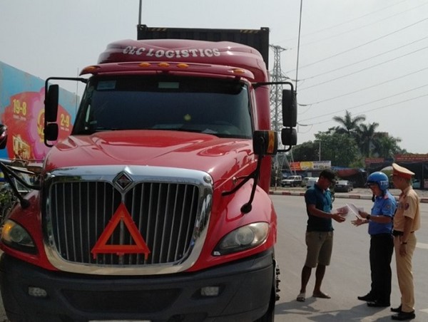 Duy trì kiểm tra đột xuất nồng độ cồn và ma túy: Vi phạm giảm rõ rệt