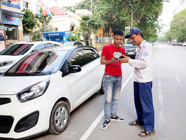 Tiếp tục thí điểm mô hình iParking: Sớm khắc phục những bất cập