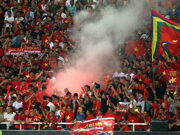 Những lưu ý cho cổ động viên khi đến sân cổ vũ trận Việt Nam - Malaysia