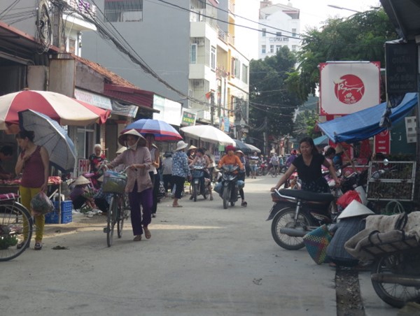 Mất an toàn giao thông tại nhiều tuyến đường ở Hoài Đức
