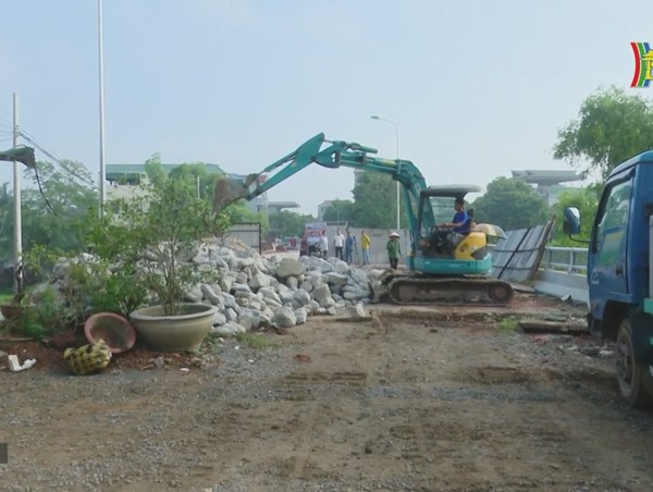 Giải quyết những vướng mắc ở cầu Phú Thứ để thông đường