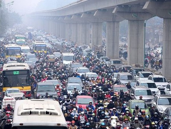 Hạn chế xe máy tại khu vực đô thị: Bàn đến bao giờ?