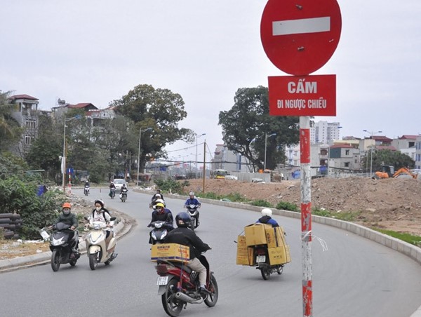 Đi ngược chiều: Hành vi đáng lên án