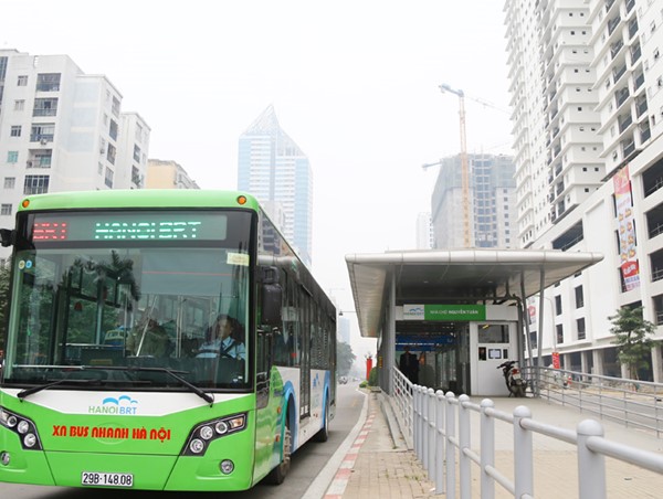 Hà Nội xây dựng, lắp mới 600 nhà chờ xe buýt tiêu chuẩn châu Âu tại 12 quận nội thành