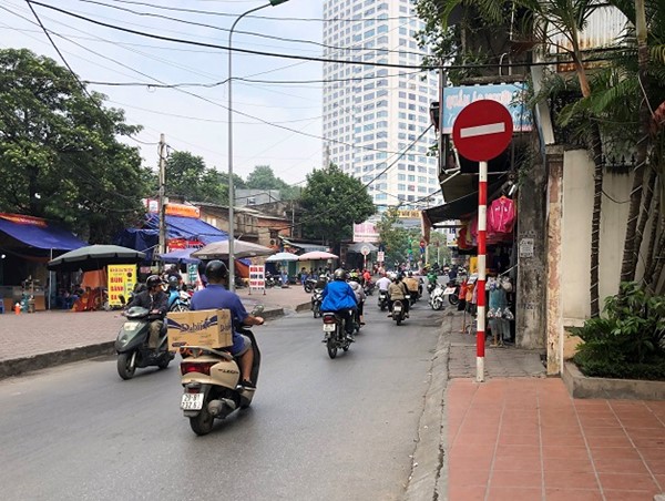 Biển cấm làm khó người dân