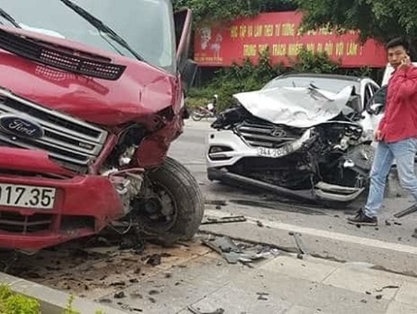 Quảng Ninh: Tai nạn liên hoàn khiến 3 người bị thương