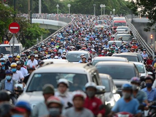 TP Hồ Chí Minh hạn chế xe vào khu vực trung tâm sáng 15/12