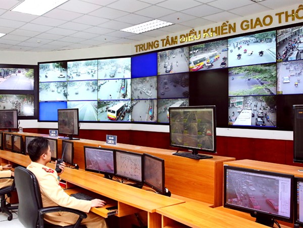 Bảo đảm an toàn giao thông dịp cuối năm: Huy động nhiều lực lượng