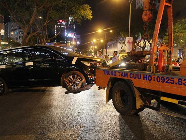 Xử lý nghiêm hành vi sử dụng biển số giả và thiết bị "thay đổi" biển số ô tô