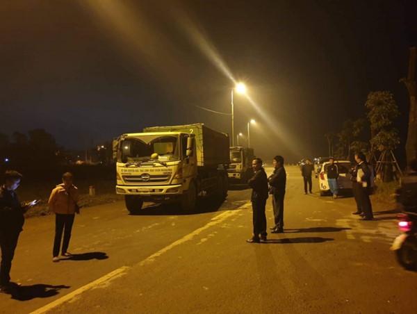 Không để tình trạng chặn xe vận chuyển rác tại huyện Sóc Sơn tiếp diễn