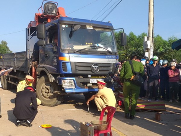 Trên đường ra Đà Nẵng đón mẹ, nam thanh niên gặp tai nạn tử vong