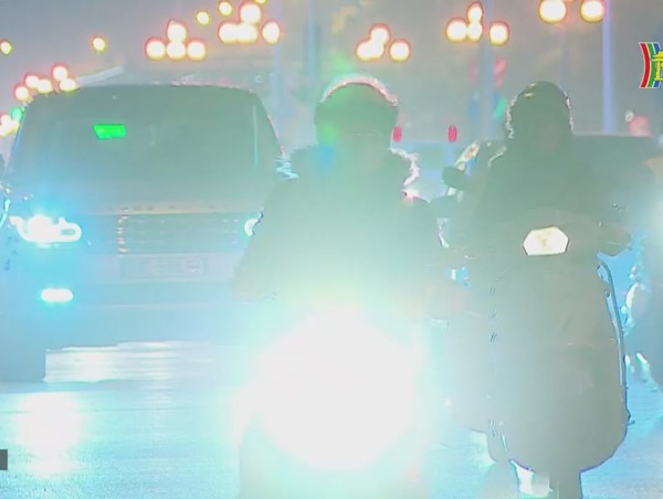 Nâng cao ý thức sử dụng đèn pha khi tham gia giao thông