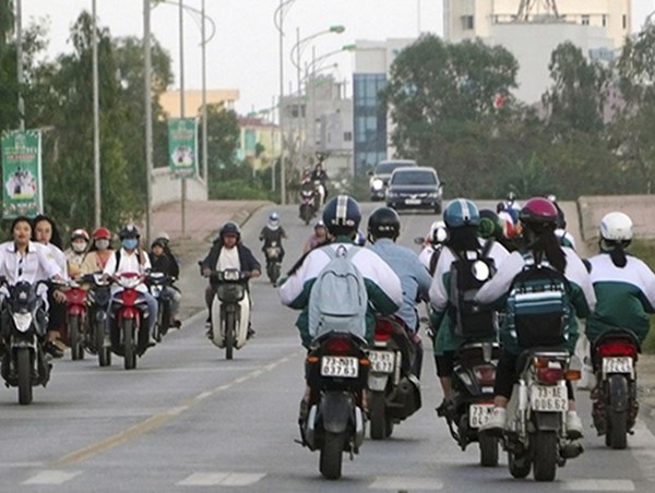 Vụ tai nạn xe điện khiến nữ sinh thiệt mạng: Lưu ý không thể bỏ qua