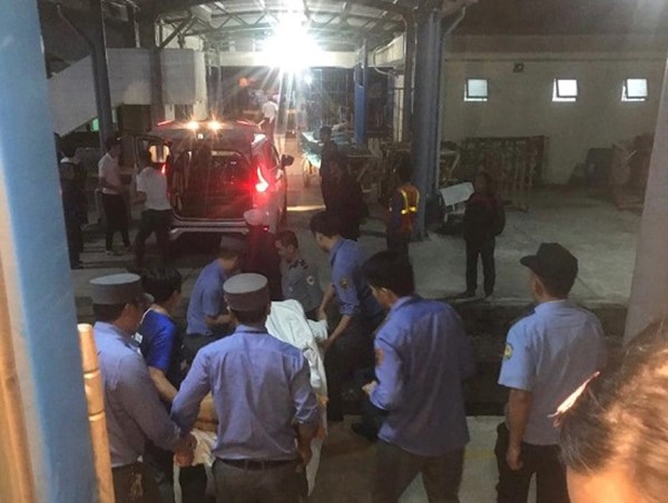 Sản phụ “vượt cạn” trên tàu SE6