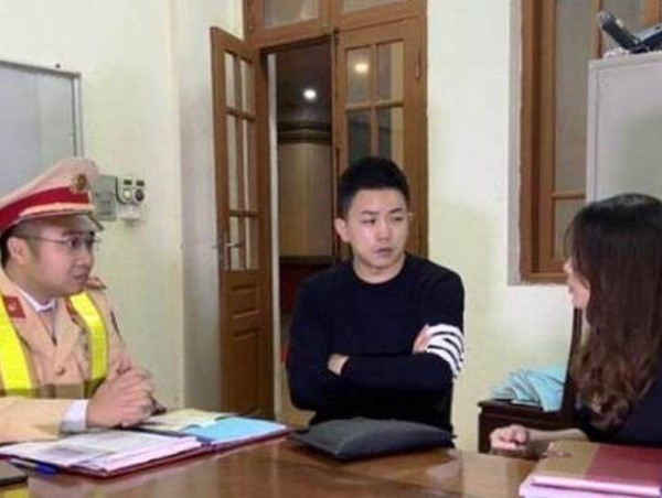 Tài xế người Hàn Quốc bị phạt 35 triệu đồng vì đã uống rượu lại còn lái xe