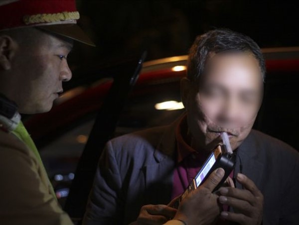 CSGT cả nước mạnh tay xử lý “ma men” sau tay lái