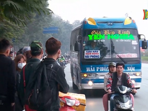 Cảnh báo tình trạng xe dù, bến cóc tràn lan dịp cuối năm