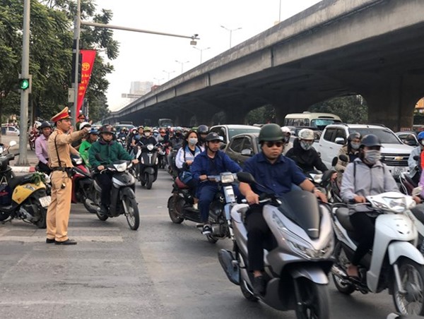 Giải quyết ùn tắc giao thông tại 72 điểm "nóng" trên địa bàn Thủ đô