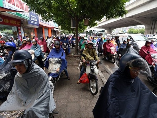 Hà Nội: Quá tải giao thông ngày giáp Tết