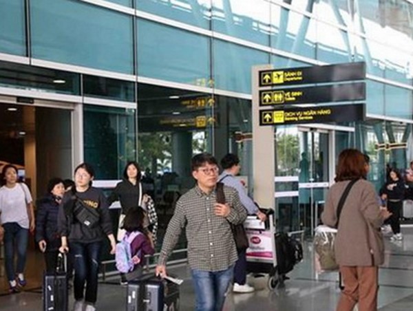 Tạm dừng đưa đón khách từ vùng dịch virus corona đến Đà Nẵng