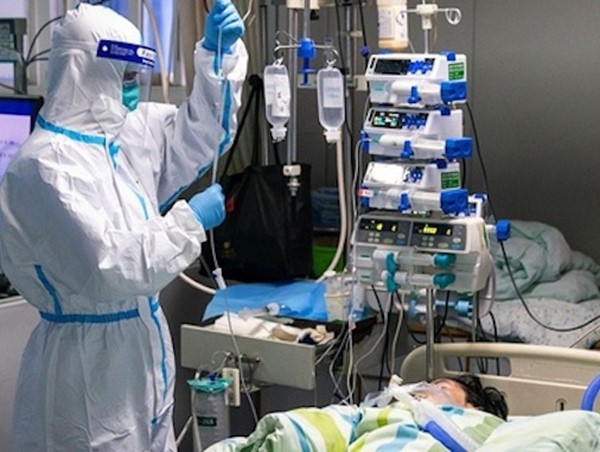 Nữ tiếp viên hàng không quay về từ Trung Quốc âm tính với virus Corona