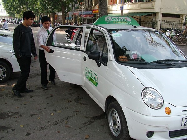 Nghị định 10/2020/NĐ-CP: Hồi kết cho cuộc tranh cãi giữa taxi truyền thống và công nghệ 