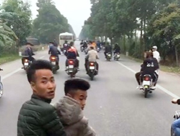 Đề nghị xử nghiêm nhóm thanh niên chặn xe chở tân binh nhập ngũ