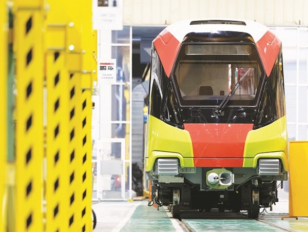 Đào tạo lái tàu đường sắt Nhổn - Ga Hà Nội theo hai giai đoạn