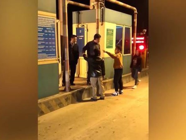 Đối tượng náo loạn trạm thu phí tại Thái Bình từng đi nghĩa vụ công an