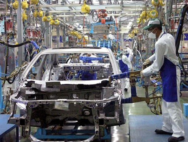 Kim ngạch nhập khẩu linh kiện ô tô gấp gần 3 lần xe nguyên chiếc