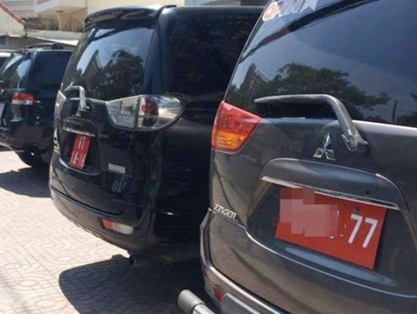 Chuyển đổi biển số xe quân sự sang dân sự có phải nộp lệ phí trước bạ?