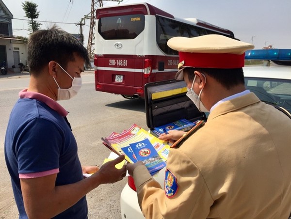 Khuyến cáo của Bộ Y tế phòng, chống Covid-19 cho lái xe khách, xe buýt