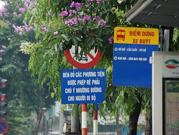 Những biển báo giao thông có cũng như không