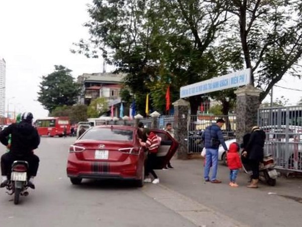 Nhức nhối nạn xe dù, bến cóc tại cửa ngõ phía Nam Hà Nội: Đủ chế tài nhưng thiếu quyết liệt