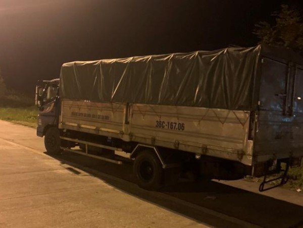 Thêm 1 tài xế xe tải đi ngược chiều trên cao tốc Hà Nội - Hải Phòng bị phạt 17 triệu đồng