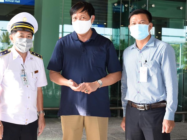 Sân bay Cần Thơ liên tiếp đón 3 chuyến về từ Hàn Quốc trong 1 buổi chiều