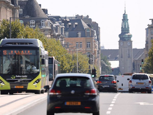 Quốc gia đầu tiên chính thức miễn phí sử dụng phương tiện giao thông công cộng