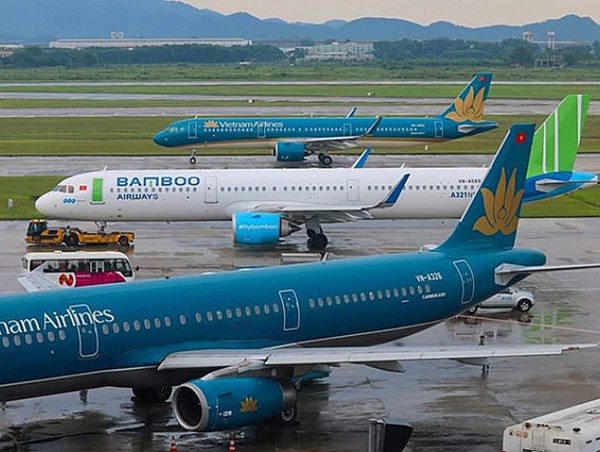 Sân bay Nội Bài và Tân Sơn Nhất dừng nhận các chuyến bay từ Hàn Quốc