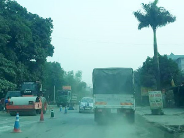 [Bạn đọc viết] Thị trấn Xuân Mai ô nhiễm vì bụi