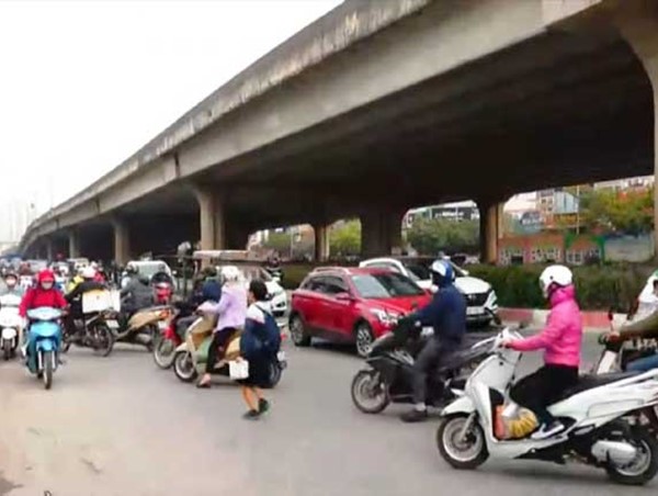 Đảm bảo trật tự giao thông trên đường Nguyễn Xiển: Thuốc đắng chưa dã được tật