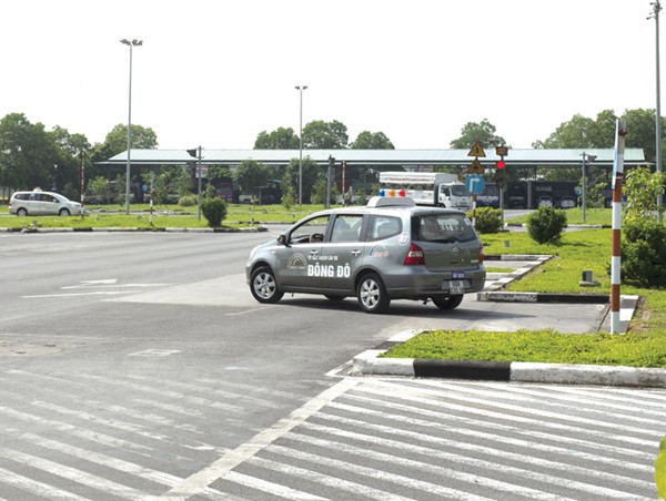 Bắc Ninh: Quá tải đăng ký học lái xe ô tô